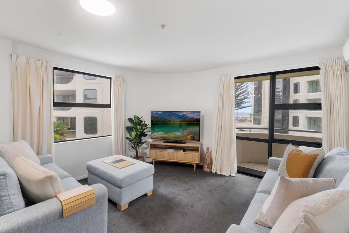 Beach Views At Oceanside Mount Maunganui Exterior photo