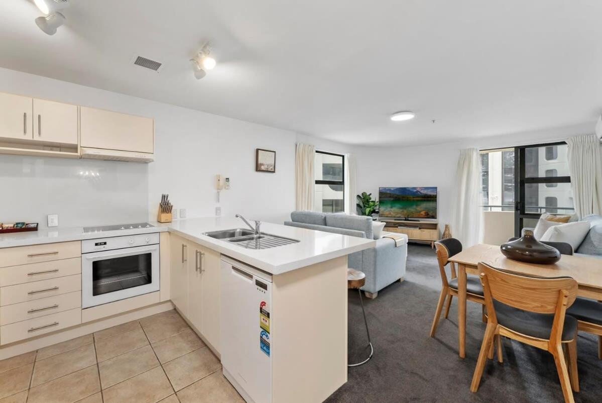 Beach Views At Oceanside Mount Maunganui Exterior photo